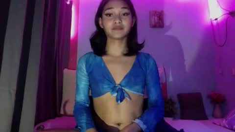 Snapshot of ellorrey chatting on 06-08-26, 01:28 ELLORREY online show from 06-08-26, 01:28