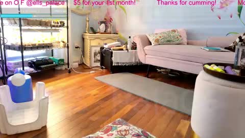 Snapshot of ells_palace chatting on 05-01-26, 06:45 Ella Bella Bo Bella online show from 05-01-26, 06:45