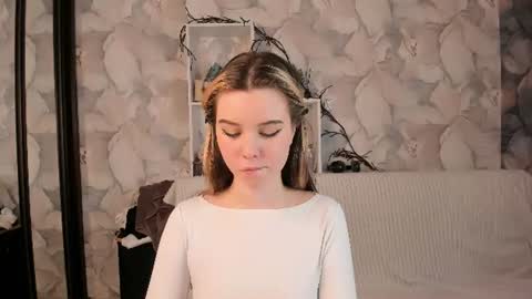 elly_ary online show from 07-19-26, 02:15