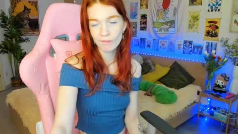 Elly     Fansly  online show from 03-09-25, 08:07