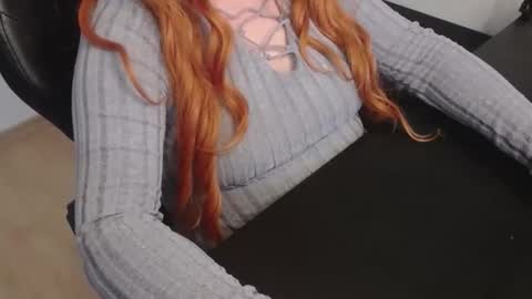 Elly online show from 01-13-26, 02:44