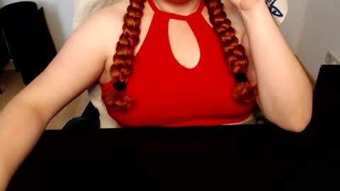 Snapshot of elly_petite chatting on 07-07-26, 07:23 Elly online show from 07-07-26, 07:23
