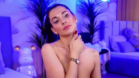 Elly online show from 10-23-25, 08:07