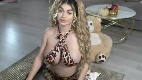 Elly online show from 10-17-25, 12:41