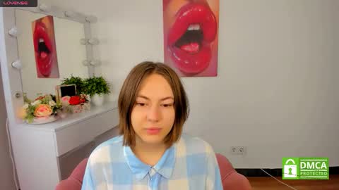 elma_lily online show from 10-10-25, 06:01