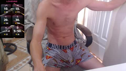 Snapshot of elmaster0111 chatting on 04-03-26, 12:36 Zeki online show from 04-03-26, 12:36