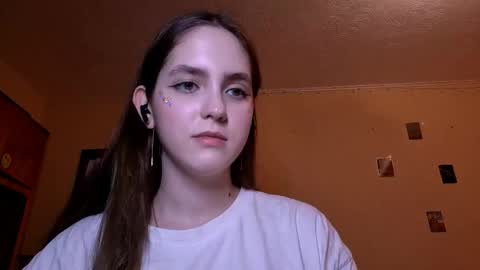 Snapshot of elmeraurora chatting on 02-28-26, 01:12 Kate online show from 02-28-26, 01:12