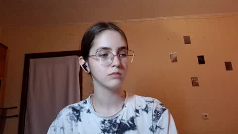 Kate online show from 06-15-26, 12:18