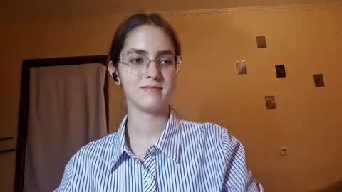 Kate online show from 06-16-26, 02:09