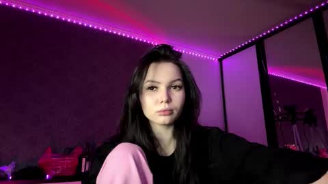 Tiny online show from 03-04-26, 09:37