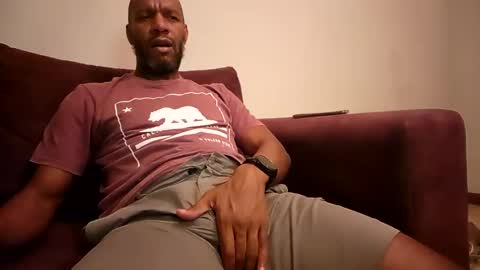 Snapshot of elmorenazogt chatting on 02-02-25, 03:43 My name is Elmore. Please say hello I like to chat with you. If you have requests or dirty talk please use tip online show from 02-02-25, 03:43