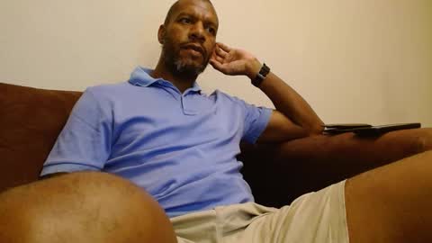 Snapshot of elmorenazogt chatting on 02-05-25, 01:47 My name is Elmore. Please say hello I like to chat with you. If you have requests or dirty talk please use tip online show from 02-05-25, 01:47