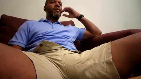 My name is Elmore. Please say hello I like to chat with you. If you have requests or dirty talk please use tip online show from 02-06-25, 02:55