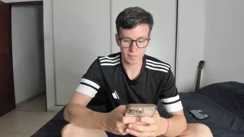 elnenedearg online show from 11-05-25, 01:49