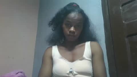 Snapshot of elodie228680 chatting on 04-29-26, 05:22 elodie228680 online show from 04-29-26, 05:22