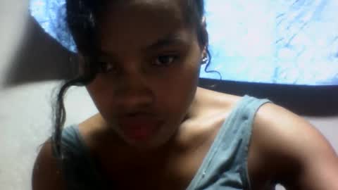 Snapshot of elodie228680 chatting on 06-04-26, 02:39 elodie228680 online show from 06-04-26, 02:39