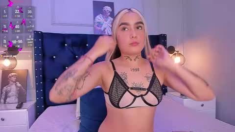 Elodie  online show from 01-21-25, 02:26