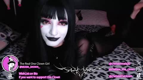 Chelsea  Please help me to reach 100 thumbs up online show from 02-15-26, 05:09