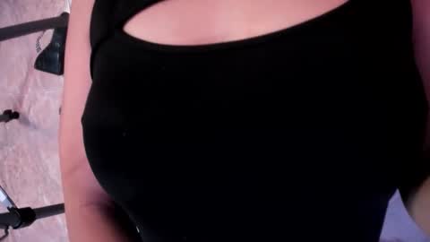 EloiseQuinn online show from 09-23-25, 01:58