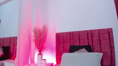 EloiseQuinn online show from 10-11-25, 01:20