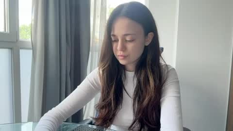 Snapshot of elowynx chatting on 05-29-26, 09:07 Milana online show from 05-29-26, 09:07