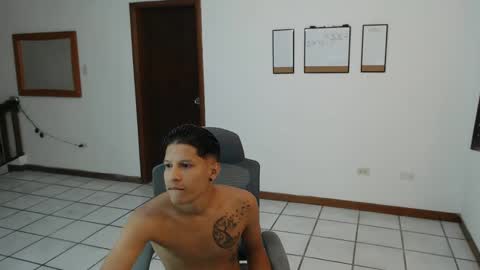 eloysamm online show from 11-20-25, 04:45