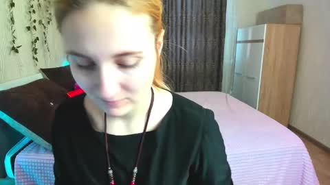 Elsa  online show from 02-17-25, 02:42