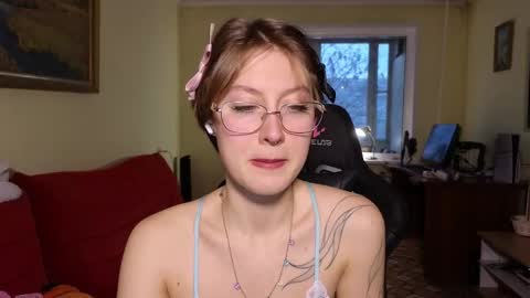 elsaangel online show from 11-18-25, 02:17