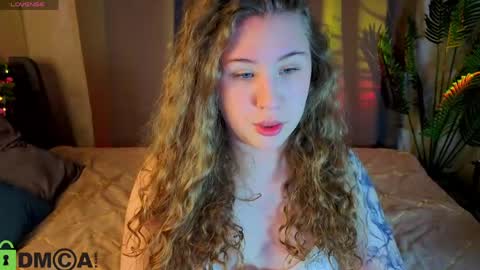 Elsie online show from 04-22-26, 01:08