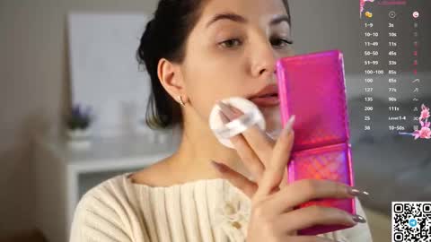 Snapshot of elswythbareford chatting on 03-06-25, 05:00 Elizabeth online show from 03-06-25, 05:00