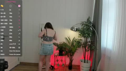 Erica  online show from 04-12-26, 02:00