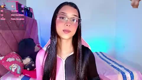 Snapshot of ely_w1 chatting on 06-19-26, 06:40 ely_w1 online show from 06-19-26, 06:40