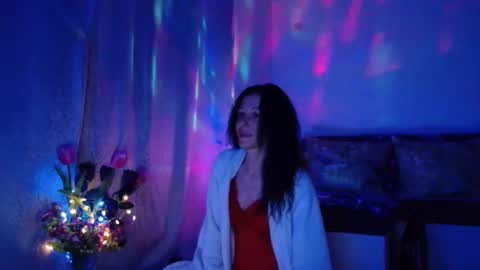 Elisa online show from 02-15-25, 02:04