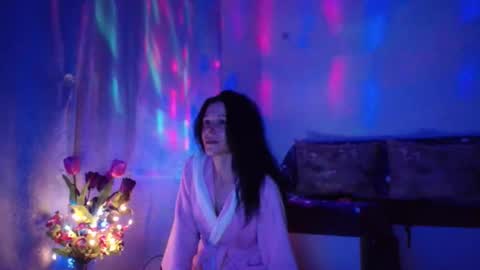 Elisa online show from 02-26-25, 08:44