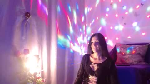 Elisa online show from 10-01-25, 05:41