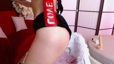 Elysia online show from 01-31-25, 07:29