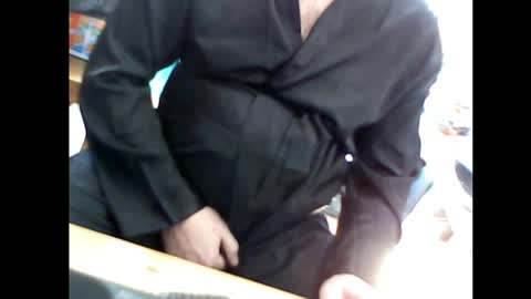 Em online show from 04-07-26, 02:39