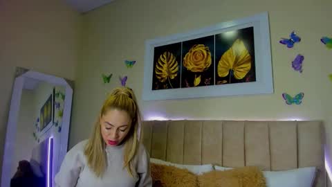 Snapshot of ema_garciaa chatting on 09-28-25, 10:42 ema garcia online show from 09-28-25, 10:42