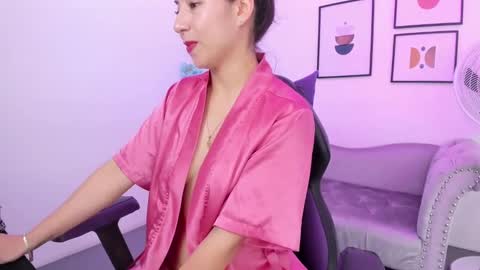 Ema louisx  online show from 01-22-25, 05:38