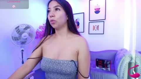 Snapshot of ema_louisx chatting on 06-16-26, 06:21 Ema louisx online show from 06-16-26, 06:21