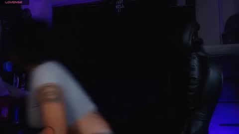 ema_ploxx online show from 07-18-26, 03:11