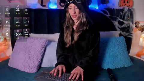 Ema online show from 10-30-25, 09:15