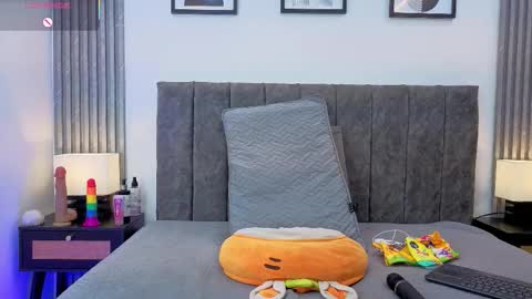 Ema online show from 02-23-26, 07:44