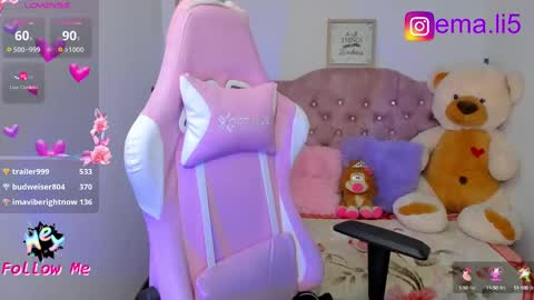 Snapshot of ema_tayy chatting on 01-22-25, 10:07 Ema online show from 01-22-25, 10:07