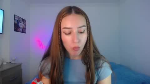 Snapshot of emaa_martins chatting on 03-10-25, 11:16 Emaa online show from 03-10-25, 11:16