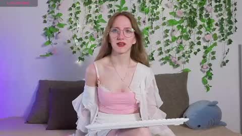 Snapshot of emacalim_ chatting on 04-23-26, 07:49 Emma online show from 04-23-26, 07:49