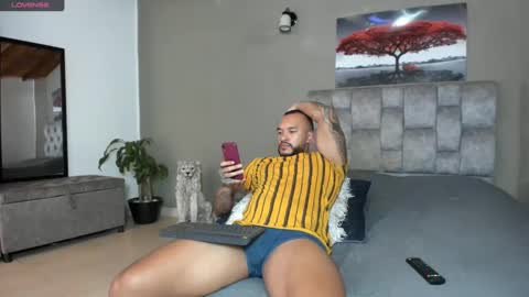 Snapshot of emanuelspencer chatting on 12-12-24, 09:04 emanuelspencer online show from 12-12-24, 09:04