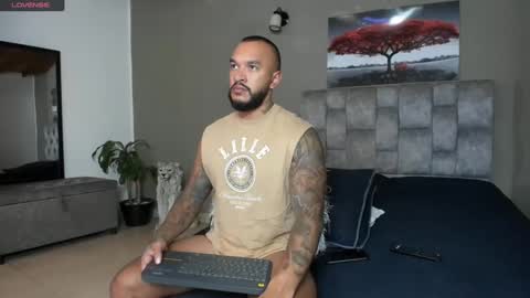 Snapshot of emanuelspencer chatting on 02-16-25, 06:21 emanuelspencer online show from 02-16-25, 06:21