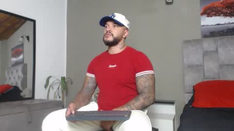 Snapshot of emanuelspencer chatting on 11-27-25, 10:12 emanuelspencer online show from 11-27-25, 10:12