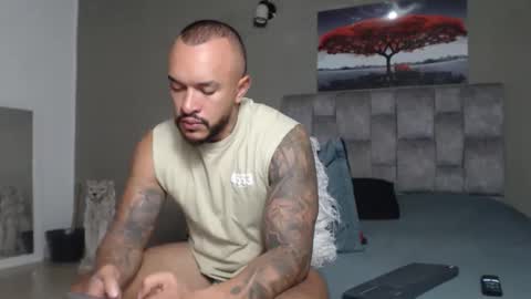 Snapshot of emanuelspencer chatting on 05-22-26, 01:46 emanuelspencer online show from 05-22-26, 01:46